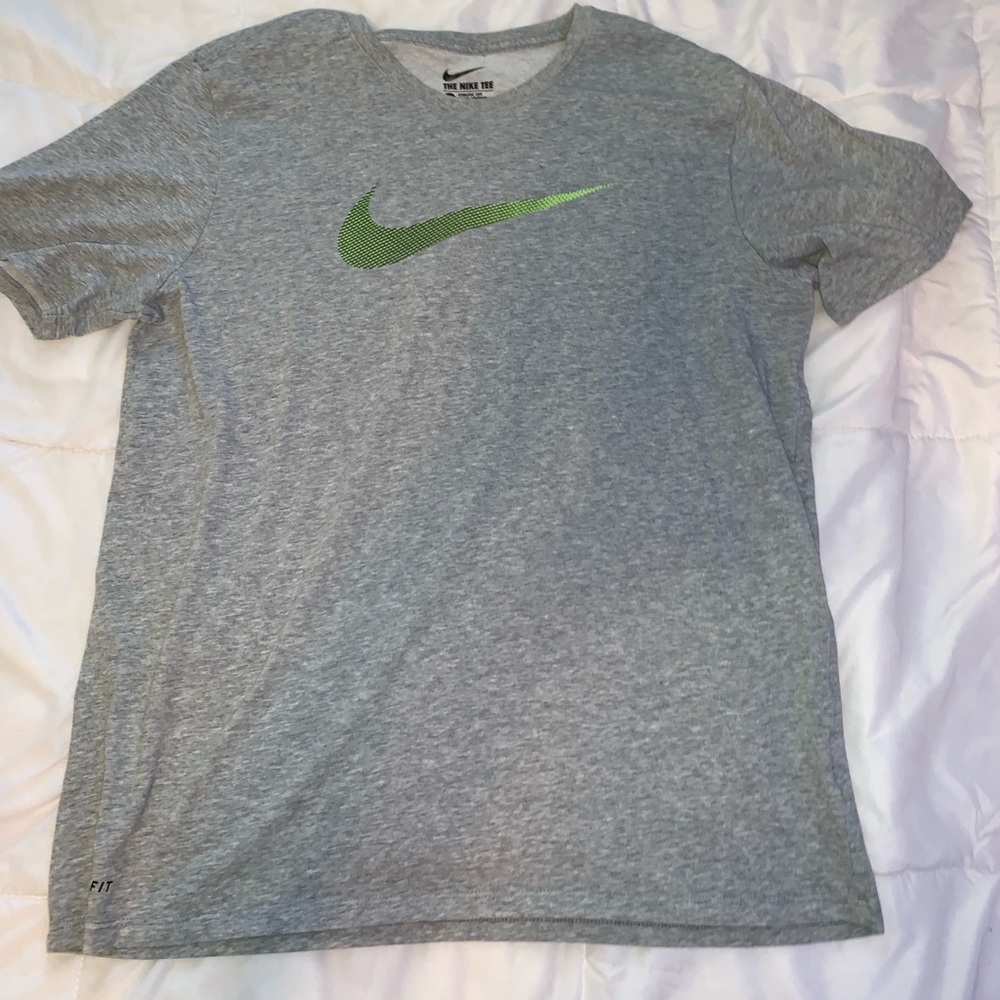 Nike T-shirt